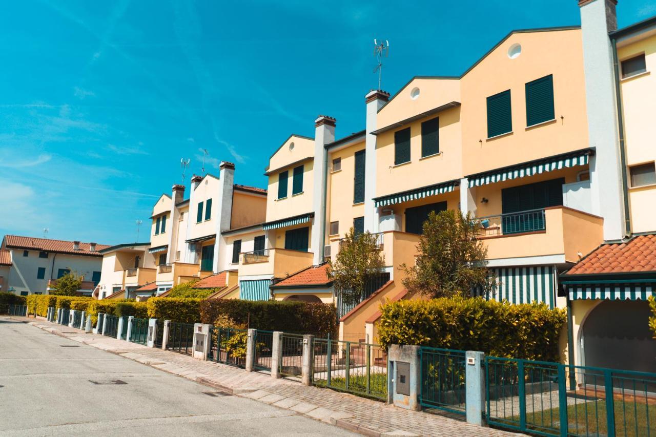 Villetta A Schiera Orchidea Eraclea Mare Luaran gambar